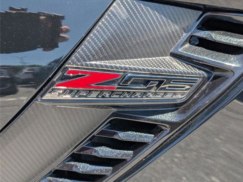 Used 2019 Chevrolet Corvette Z06 RWD image 10