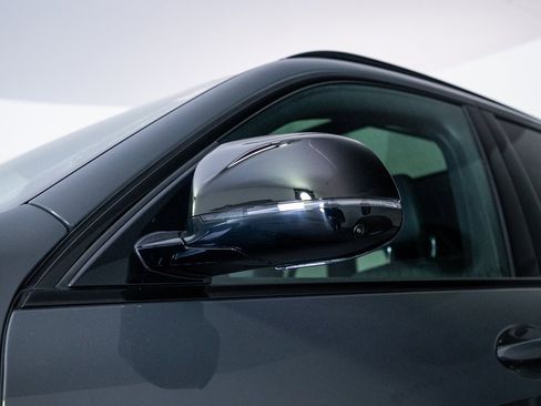 New 2026 BMW X5 M60i image 8