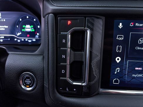 Used 2024 GMC Yukon Denali w/ Max Trailering Package AWD/4WD image 31