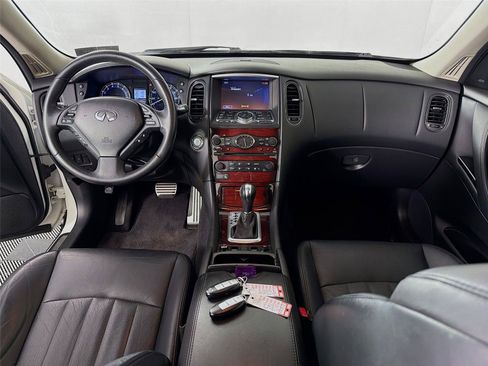 Used 2017 INFINITI QX50 AWD w/ Technology Package image 26