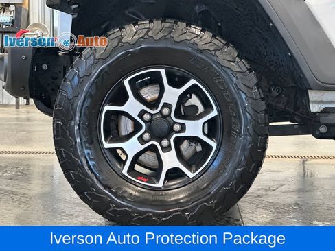 Used 2023 Jeep Wrangler Unlimited Rubicon w/ Steel Bumper Group AWD/4WD image 12