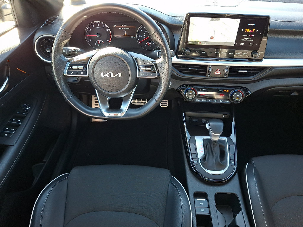 Used 2023 Kia Forte GT-Line w/ GT-Line Premium Package FWD image 11