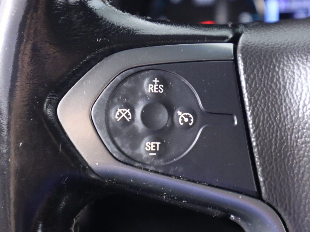 Used 2019 Chevrolet Suburban LS AWD/4WD image 12