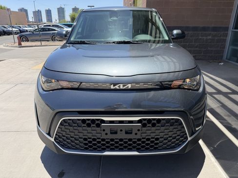 Used 2024 Kia Soul LX FWD image 10