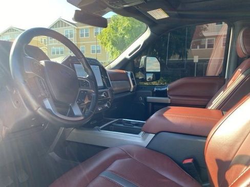 Used 2022 Ford F350 Platinum w/ FX4 Off-Road Package AWD/4WD image 10