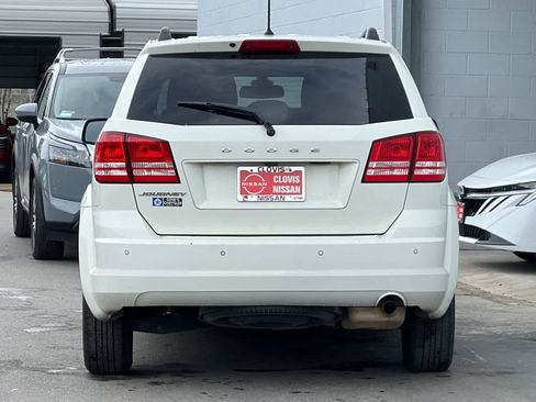 Used 2020 Dodge Journey SE w/ Blacktop Package image 8