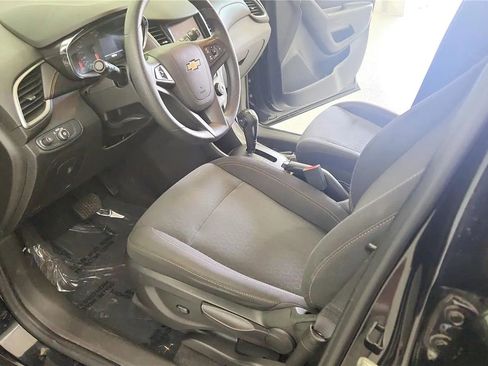 Used 2020 Chevrolet Trax LS w/ Tint and Cruise Package FWD image 22