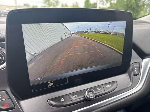Used 2023 Chevrolet Blazer LT FWD image 23