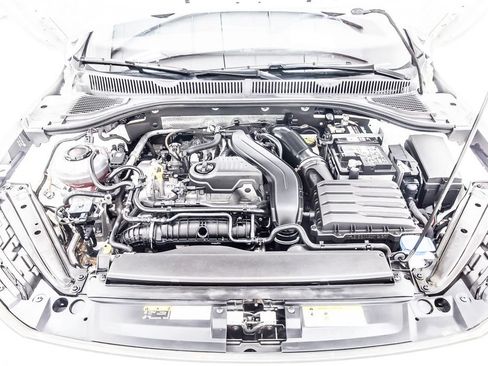 Used 2025 Volkswagen Jetta SEL FWD image 40