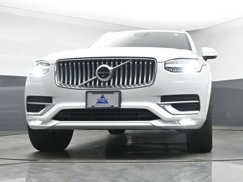 Used 2023 Volvo XC90 B6 Ultimate image 40