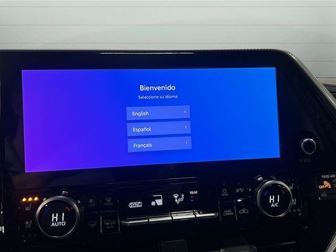 New 2026 Toyota Highlander Platinum image 12