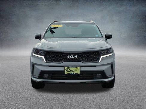 Used 2023 Kia Sorento SX image 4