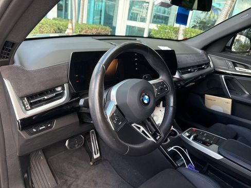 Used 2024 BMW X2 xDrive28i w/ M Sport Package image 3