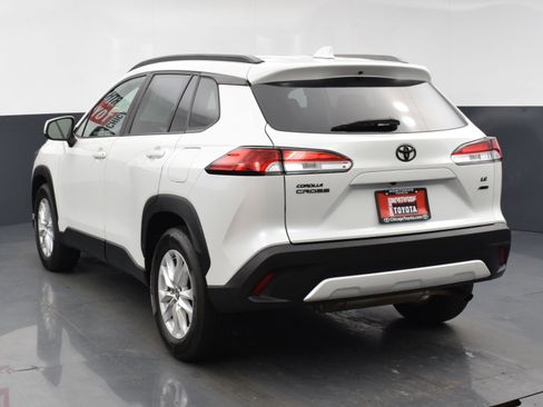 Used 2022 Toyota Corolla Cross LE w/ Black Badges Package (TMS) image 3