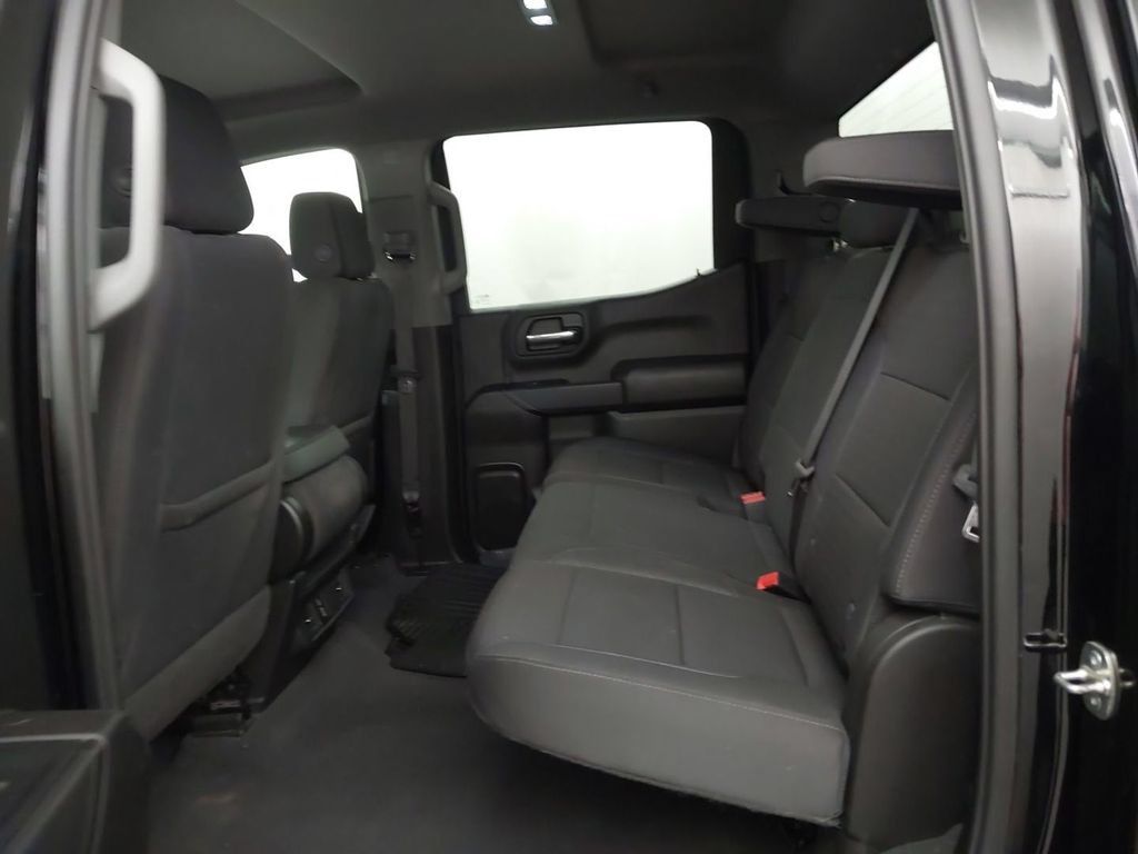 Used 2024 Chevrolet Silverado 1500 Custom w/ Rally Edition AWD/4WD image 9