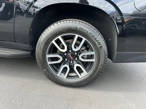 Used 2021 GMC Yukon XL AT4 image 10