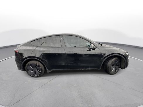 Used 2026 Tesla Model Y Long Range image 12