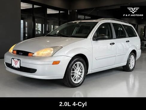 Used 2002 Ford Focus ZTW FWD image 2