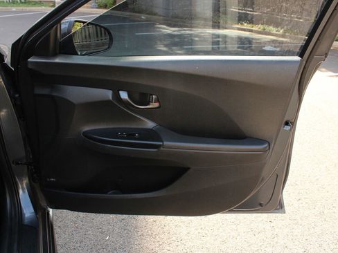 Used 2019 Hyundai Veloster Turbo R-Spec image 19