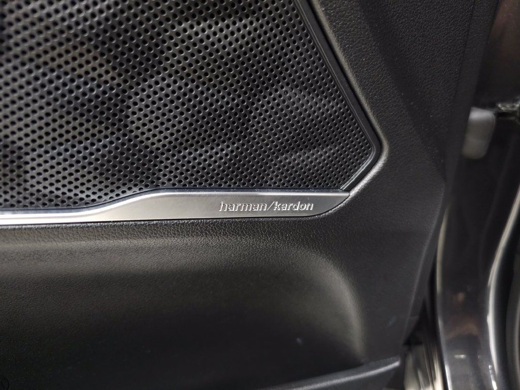 Used 2022 Hyundai Santa Fe Calligraphy AWD/4WD image 17
