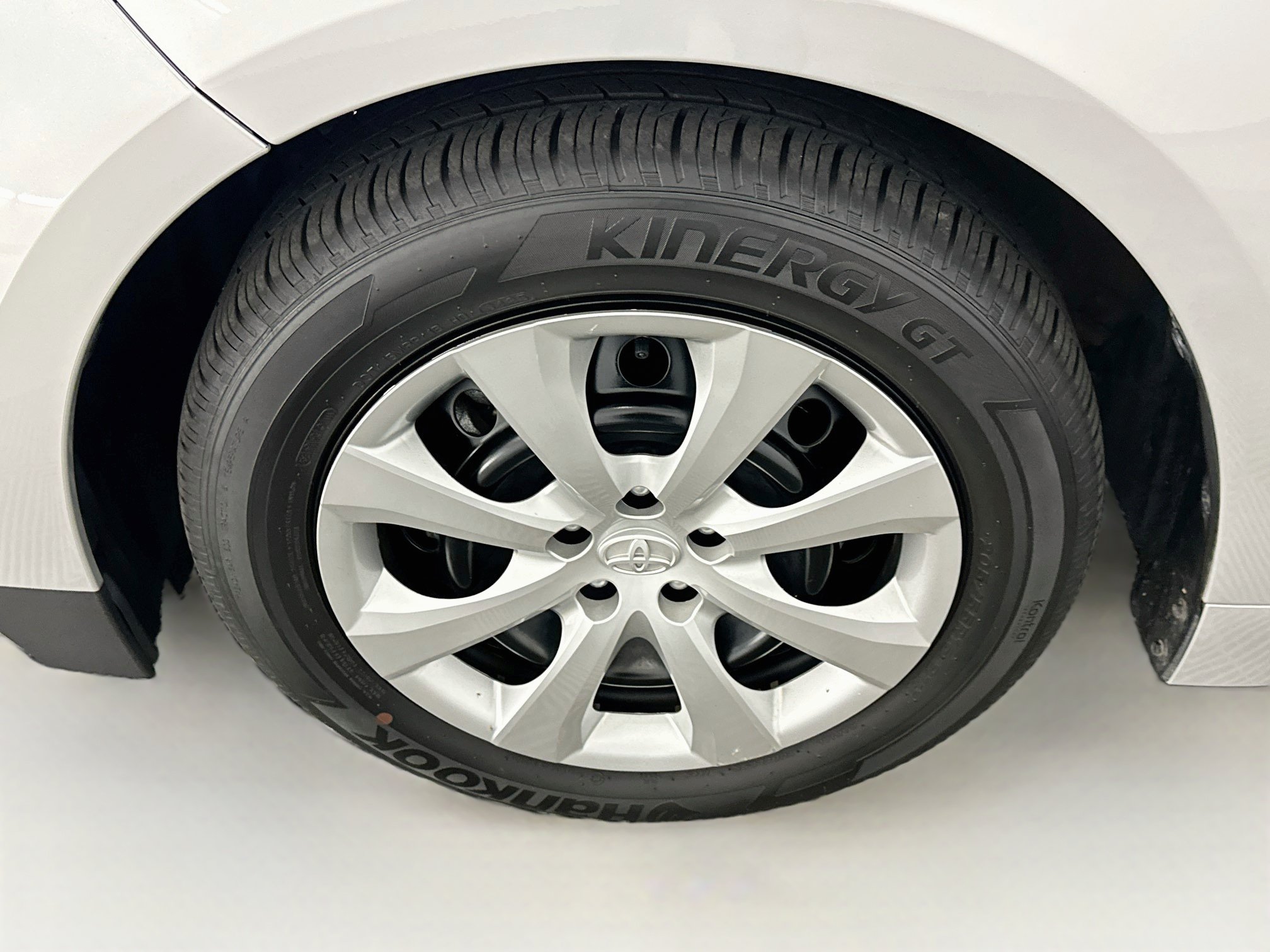 Used 2026 Toyota Corolla LE FWD image 11
