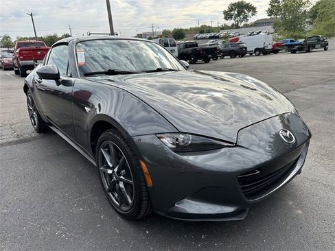 Used 2019 MAZDA MX-5 Miata RF Grand Touring image 4
