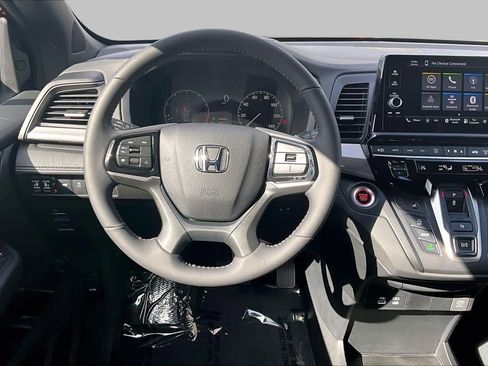 Used 2026 Honda Odyssey Sport-L image 5