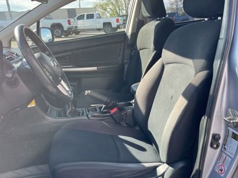 Used 2017 Subaru Crosstrek 2.0i AWD/4WD image 28