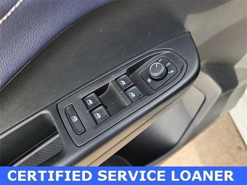 New 2025 Volkswagen Taos SEL image 11