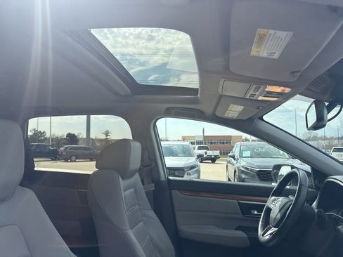 Used 2020 Honda CR-V Touring image 32