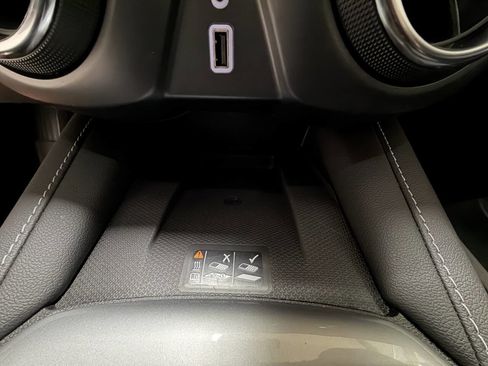 Used 2024 Chevrolet Blazer LT w/ Convenience Package image 5