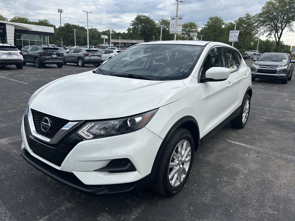 Used 2021 Nissan Rogue Sport S FWD image 1