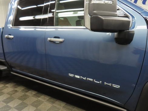 Used 2026 GMC Sierra 2500 Denali Ultimate image 37
