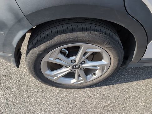 Used 2023 Hyundai Kona SEL image 10