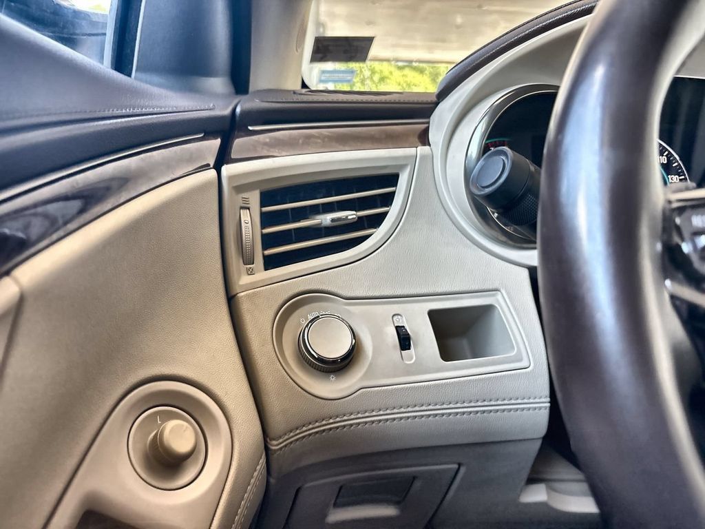 Certified 2014 Buick LaCrosse FWD image 16
