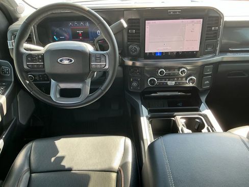 Used 2025 Ford F250 Lariat w/ Lariat Ultimate Package image 17