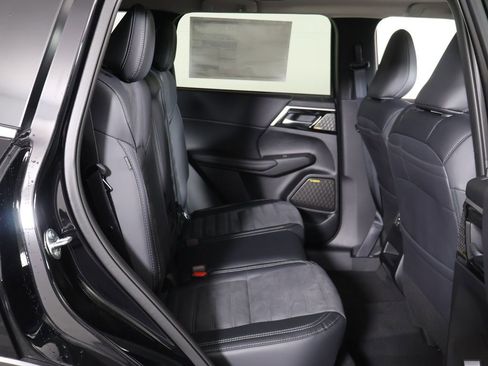 New 2026 Mitsubishi Outlander SE AWD/4WD image 35