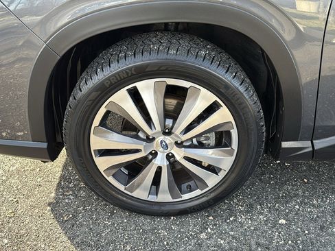 Used 2022 Subaru Ascent Limited image 10