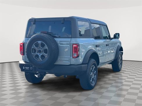 Used 2024 Ford Bronco Big Bend image 3