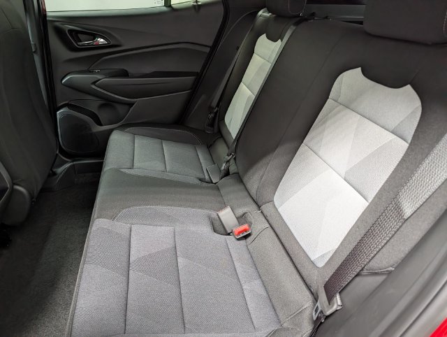 New 2026 Chevrolet Trax RS w/ Sunroof Package FWD image 12