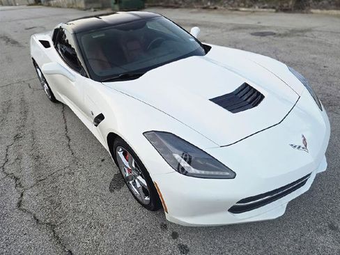 Used 2015 Chevrolet Corvette Stingray Coupe image 15