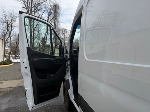 Used 2024 Mercedes-Benz Sprinter 2500 image 20