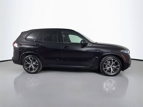 Certified 2026 BMW X5 xDrive40i w/ M Sport Package AWD/4WD image 4