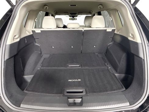 Used 2024 Nissan Rogue SL AWD/4WD image 37