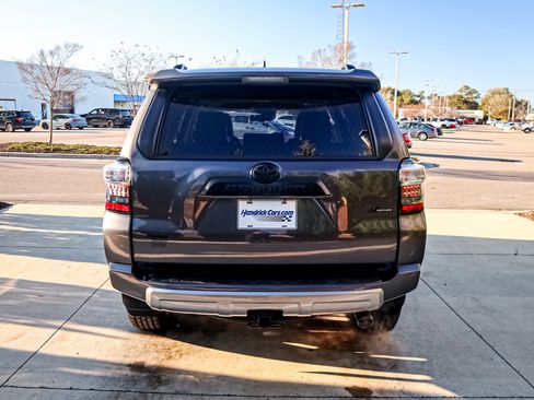 Used 2021 Toyota 4Runner TRD Off-Road Premium image 9