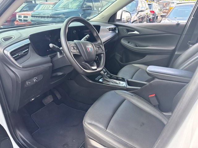 Used 2024 Buick Encore GX Sport Touring FWD image 9
