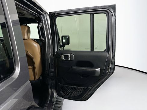 Used 2021 Jeep Wrangler Sahara w/ Cold Weather Group image 30