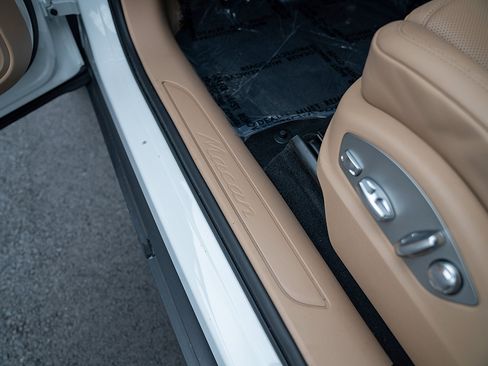 Certified 2026 Porsche Macan AWD/4WD image 20