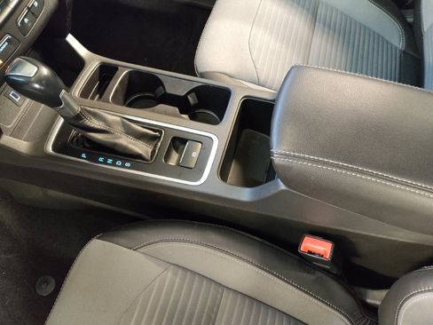 Used 2017 Ford Escape Titanium image 26