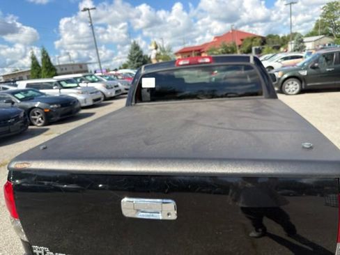 Used 2008 Toyota Tundra 4x4 CrewMax image 21